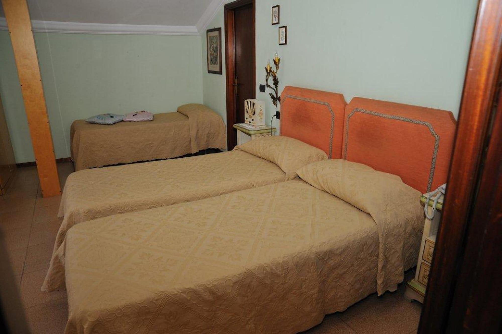 Hotel Savona Монтекатіні-Терме Екстер'єр фото